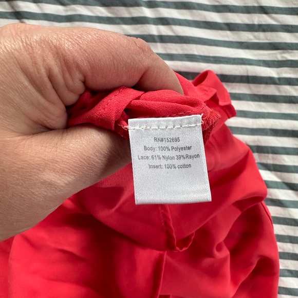 Peach flowy tank. Perfect for work. - Picture 3 of 3